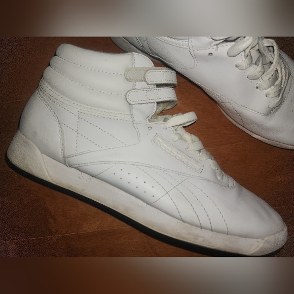 White Reebok Sneakers - Picture 5 of 6